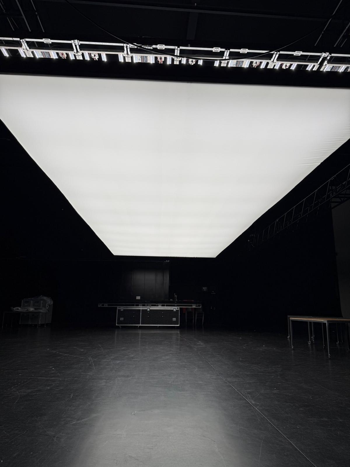 Flat Light in studio — large soft ceiling